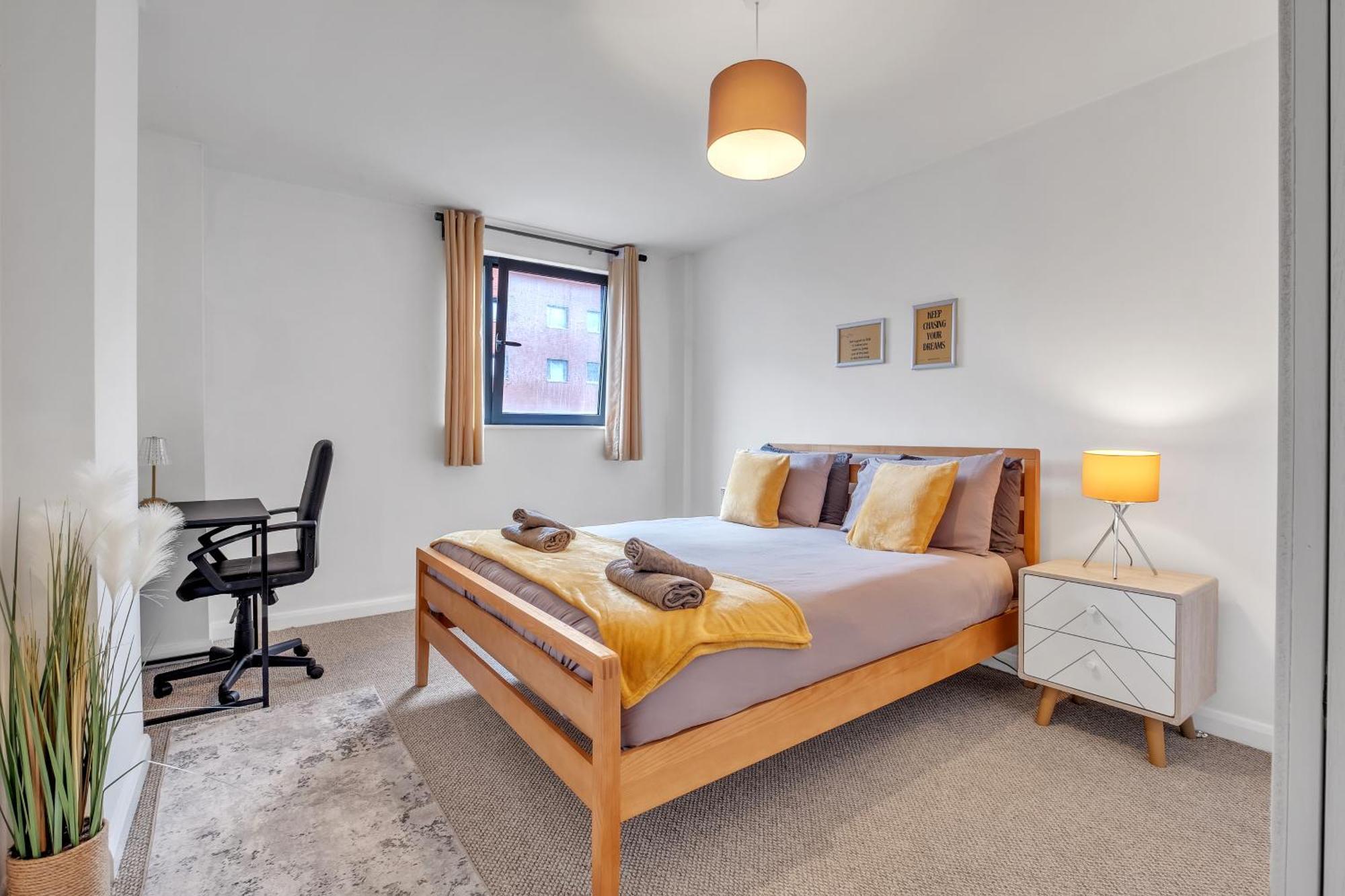 Central Suite Near Mailbox, King Bed, Ping Pong, Netflix, Sleeps 4 Birmingham Exterior foto