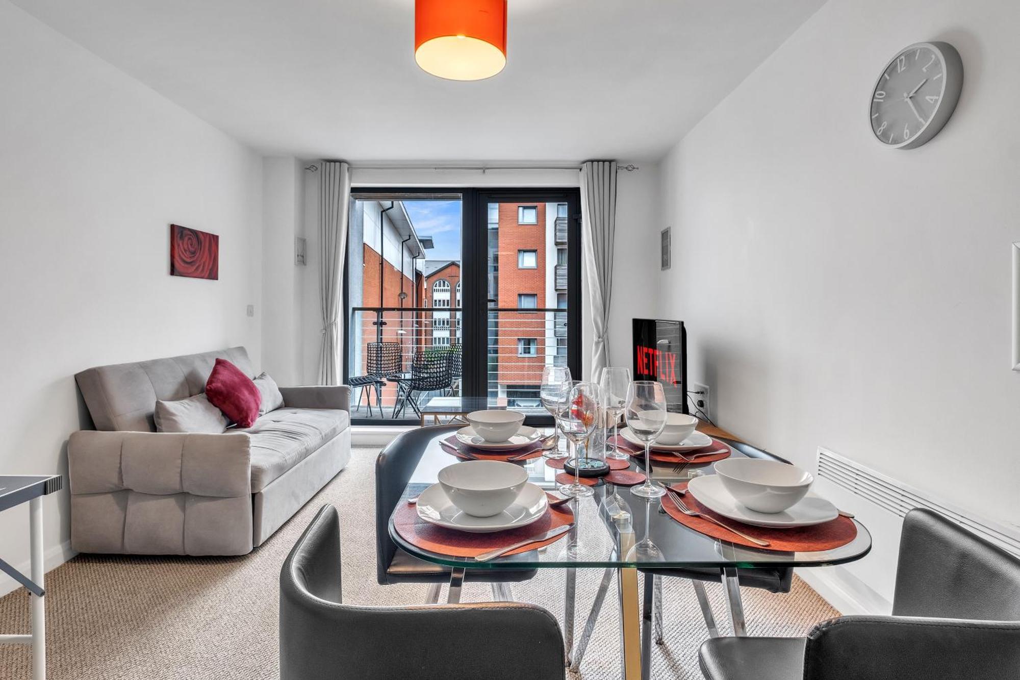 Central Suite Near Mailbox, King Bed, Ping Pong, Netflix, Sleeps 4 Birmingham Exterior foto