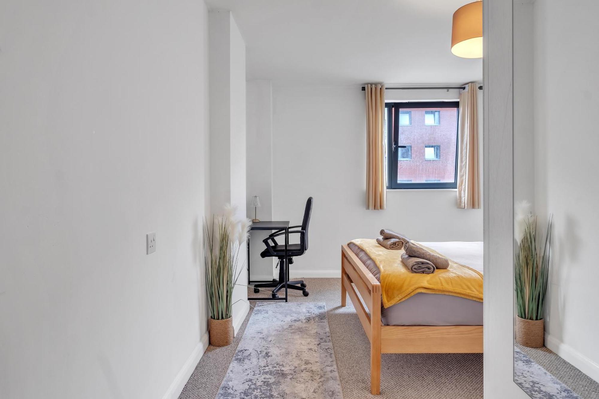 Central Suite Near Mailbox, King Bed, Ping Pong, Netflix, Sleeps 4 Birmingham Exterior foto