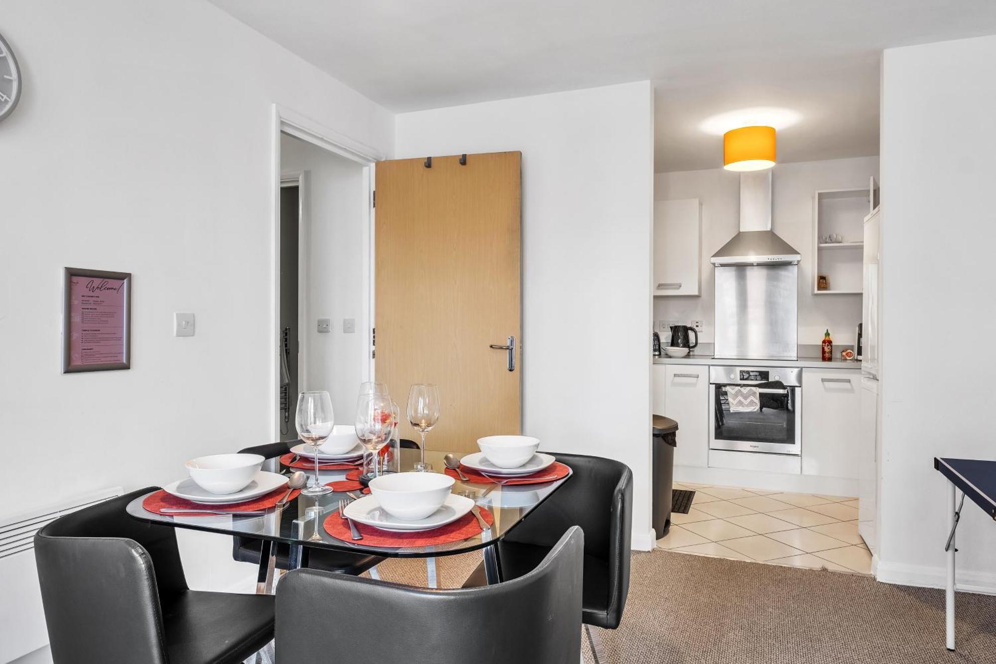 Central Suite Near Mailbox, King Bed, Ping Pong, Netflix, Sleeps 4 Birmingham Exterior foto